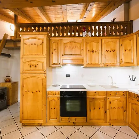 --15 Minuti Da Courmayeur--borgo Storico Διαμέρισμα La Salle