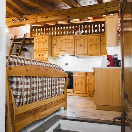 --15 Minuti Da Courmayeur--borgo Storico